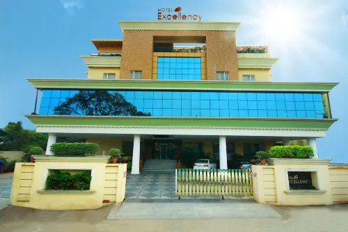 Hotel Excellency - 3-Star