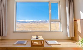 Lake View Suites by Muge