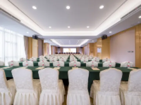 Vienna International Hotel (Chaling) Hotels in Chaling