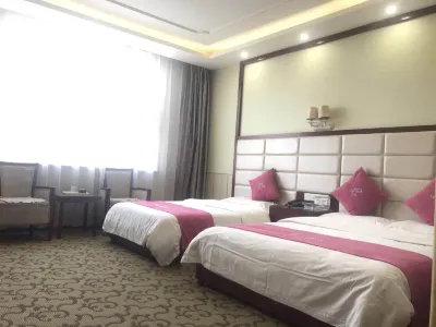Ruiji Business Hotel Hotel in zona Luochuan Station