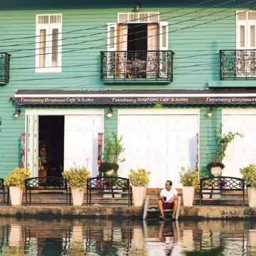 RoomQuest Rimrabeang at Amphawa