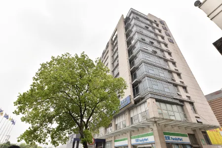 Starway Hotel (Shanghai Qibao Hongqiao Airport)