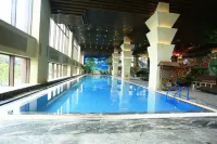 Chang Baishan Dynasty Holy Land Hot Spring Hotel - Swimmingpools