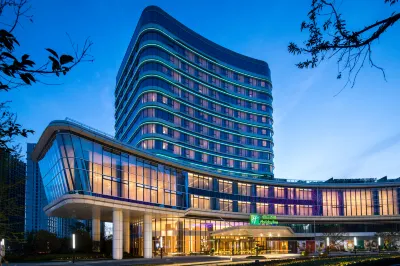 Holiday Inn Zhengzhou Riverside Hotels in Zhengzhou