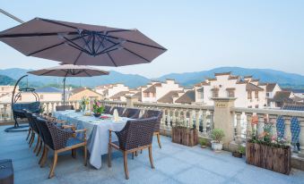 FLoral Hotel · Red Forest Yuyao hotel (Yuyao Siming Lake Scenic Area)