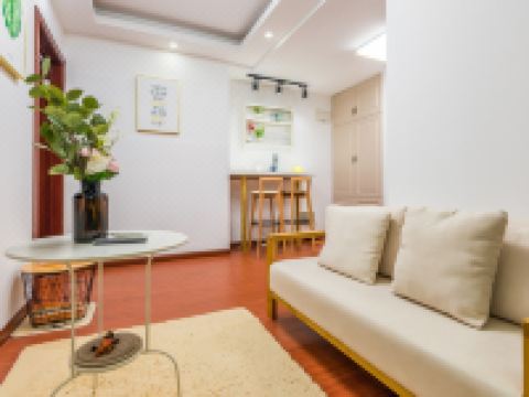 上海YOYO驿居公寓 - 舒适一室一厅套房