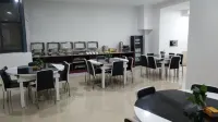 GreenTree Inn (Shangri-La Bus Station) - Business