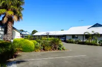 Torquay Tropicana Motel Hotels in Bellbrae