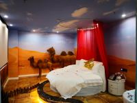 乌鲁木齐遇见主题酒店 - 沙漠骆驼电动圆床房