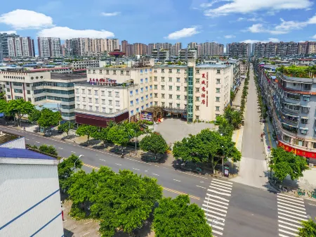 Hawaii Hotel (Leshan Jiaxing Road Food Street)