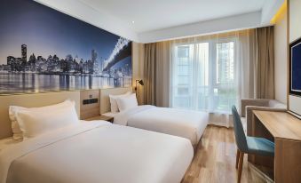 Starway Hotel (Runshou North Road, Nanjing Binjiang Development Zone)