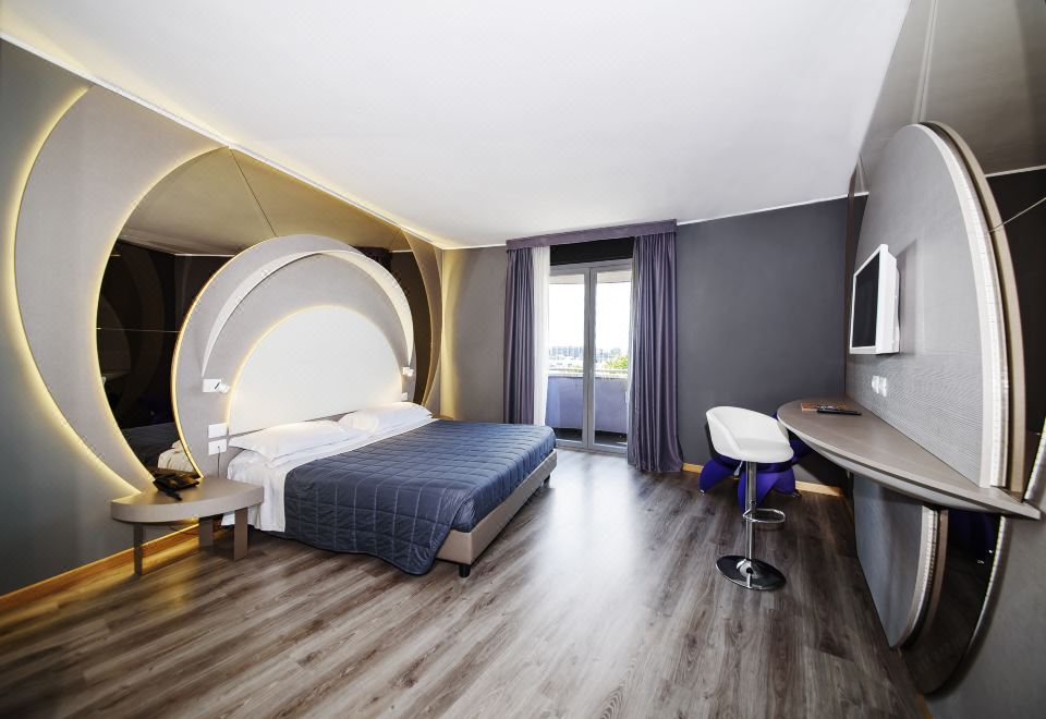 5. 호텔 다 빈치 ..