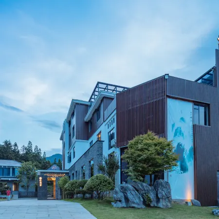Longquan Fengyu Villa