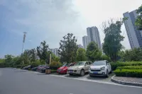 Wyndham Grand Plaza Royale Kaidi - parking