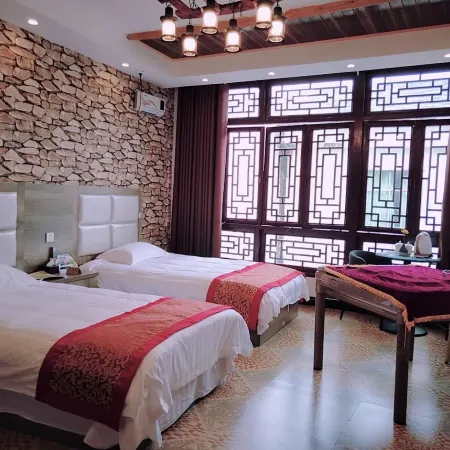 Lianhuajing Chinese Inn (Jiuzhou Old Town)
