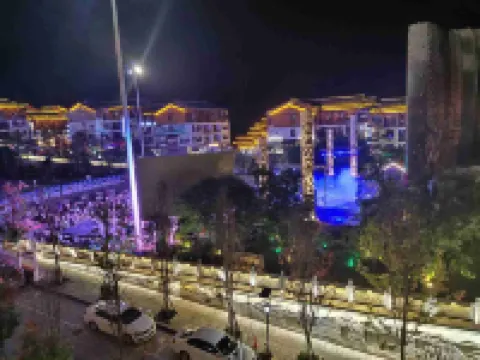 Rainforest Pavilion Homestay (Libo Xiaoqikong Scenic Area Dongmen Branch)