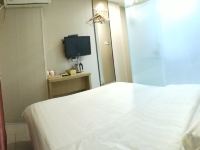 家外家连锁酒店(广州天河公园地铁站店) - 标准大床房