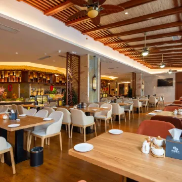 Caohai Spring Hot Spring Holiday Hotel