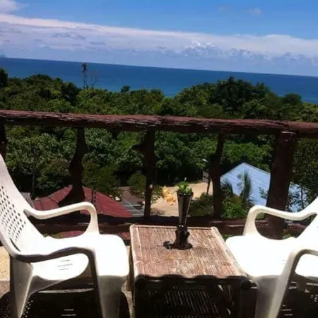 Phuchawee Lanta Отели рядом с достопримечательностью «Bamboo Beach»