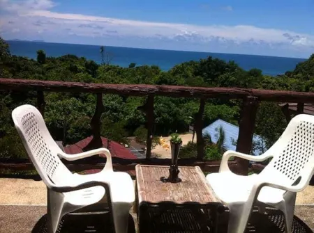 Phuchawee Lanta Отели рядом с достопримечательностью «Khlong Chak Waterfall»