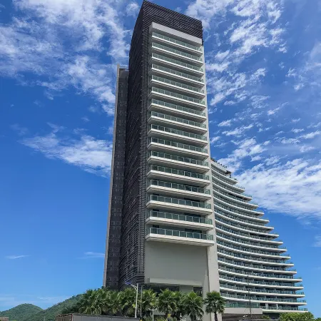 Central Coast Sea View Hotel