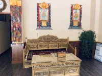 Lianganzirongdajiudian