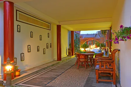 Qinhuangdao Zhujia Hotel (Shanhaiguan The First Pass Under Heaven Scenic Area Ancient City) Отели рядом с достопримечательностью «Old Dragon's Head»