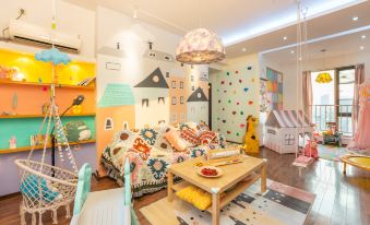 Gulu Cottage Family Hostel (Qingchuan Avenue)