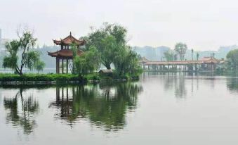 Zhixin Gardenia Flower Hotel (Store of the First People's Hospital, Jianghan North Road, Jingzhou)