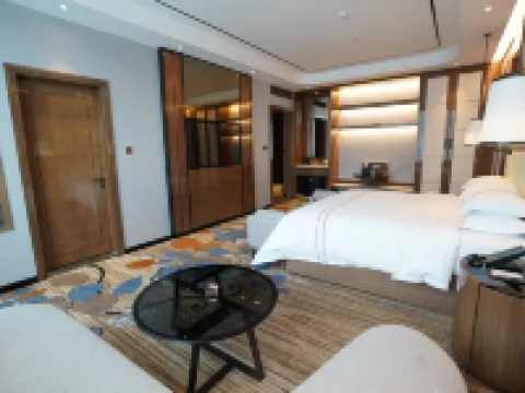 โรงแรมนานาชาติคามสตัน โรงแรมในดองกวน