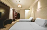 โรงแรมดาเลียนเอสแอนด์เอ็นอินเตอเนชั่นแนล - ที่มีที่จอดรถ