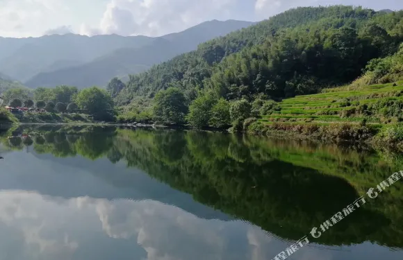 長沙溪畔.山房客棧