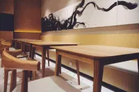 Jingli Hongyizhan Hotel (Beijing Dongzhimen Sanlitun Branch)