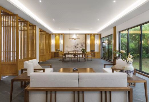 Xunyin Hot Spring HotelHotel Overview