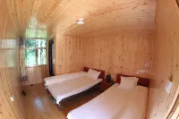 Xinhua Yueya Mountain Farm