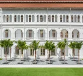 Raffles Singapore Hotels near Ananas Cafe