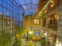 香格里拉澤丹旺姆藏別院（獨克宗古城月光廣場店） 噶丹松贊林寺附近的飯店