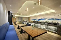 Guilin Elephant Trunk Hill Manhattan Hotel (Two Rivers and Four Lakes Scenic Area Branch)