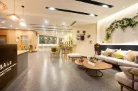 Yinju Jiushe Hostel