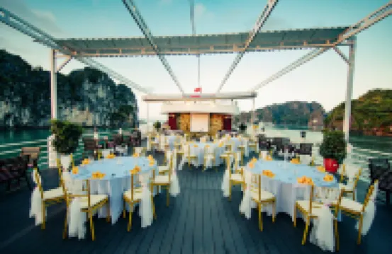 下龍雅典娜遊輪