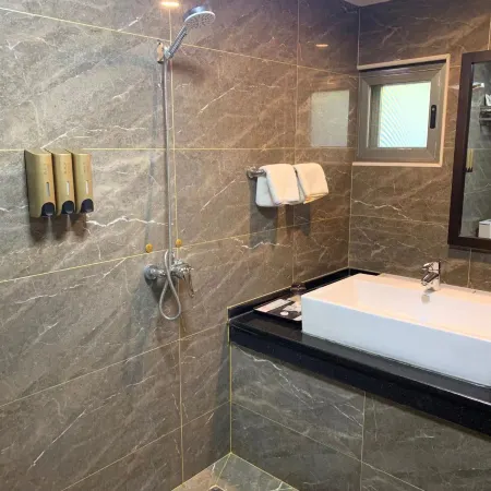 Pebble Motel Отели рядом с достопримечательностью «Посольство США»