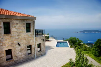 Oak Leaf Residences فنادق في Przno