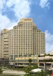 One World Hotel Các khách sạn gần First City University College