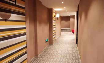 Mohe Yiju Select Hotel (Shangmao Street Branch)
