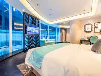 Xana Hotelle Hotel (Tianjin Station Binjiang Road Commercial Street) Hotels near Heping