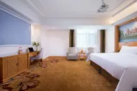 Vienna Hotel (Xingtai Shahe Airport) - Parkplatz