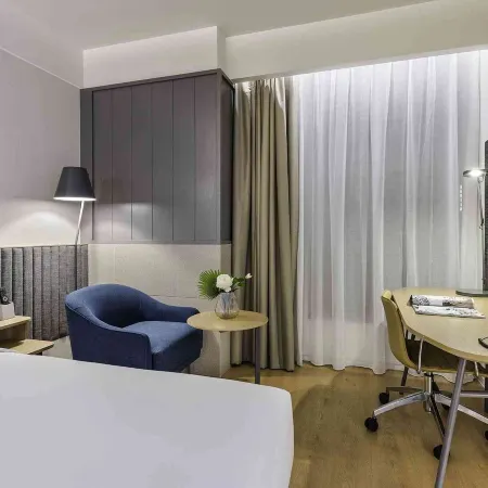 Novotel Shanghai Hongqiao Gubei Отели рядом с достопримечательностью «Чаннин»