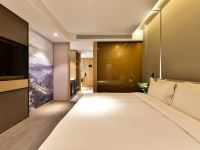 北京朝阳门亚朵酒店 - 雅致大床房
