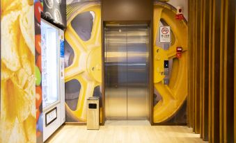 Ibis Hotel (Lanzhou Dongfanghong Square)