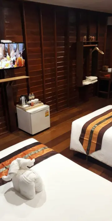 ห้องเตียงคู่ วิวสระว่ายน้ำ